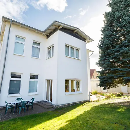 Muschel By Interhome *